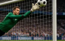 Goalkeeper Dive